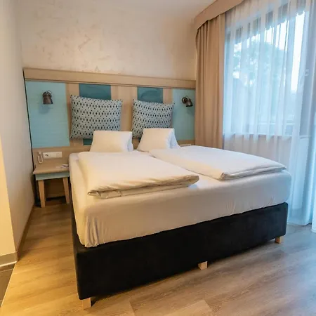 Πανσιόν Europarcs Woerthersee Schiefling am See
