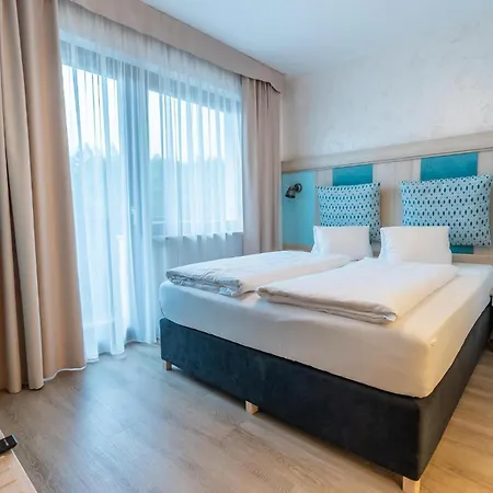 Πανσιόν Europarcs Woerthersee 3*
